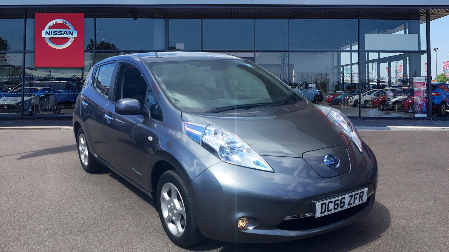 Enquire on a Nissan Leaf 80kW Acenta 30kWh 5dr Auto Electric Hatchback